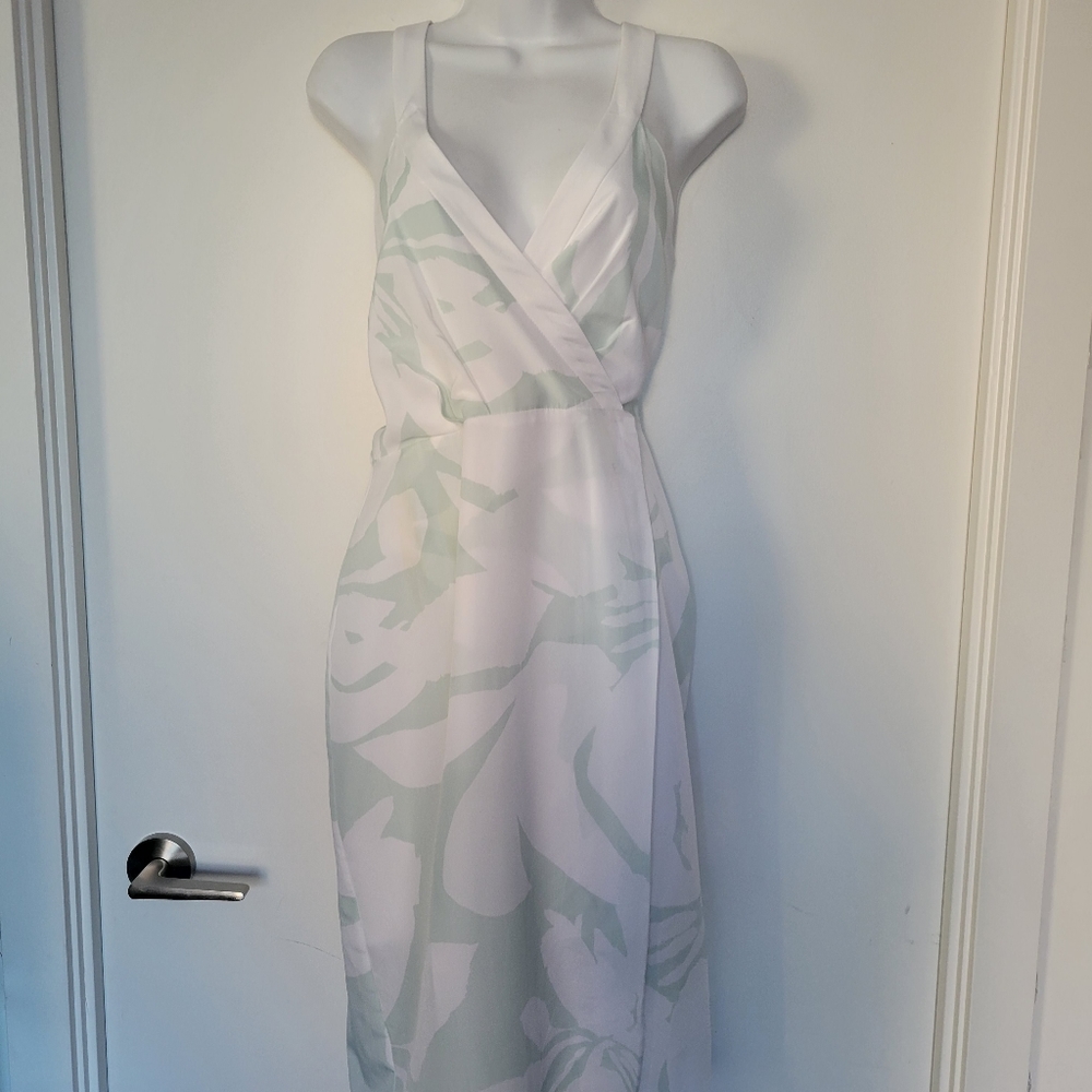 BCBG dress size 6